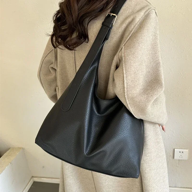 Women Bags In Trend - Moda bolsa de couro para as